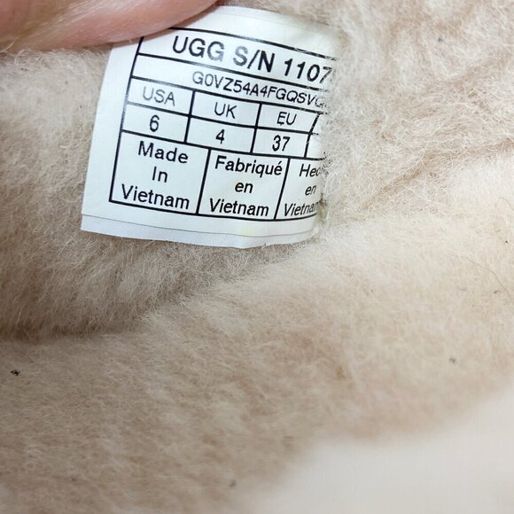 UGG | Dakota Slipper Black Suede Women's 6 - Picture 9 of 10